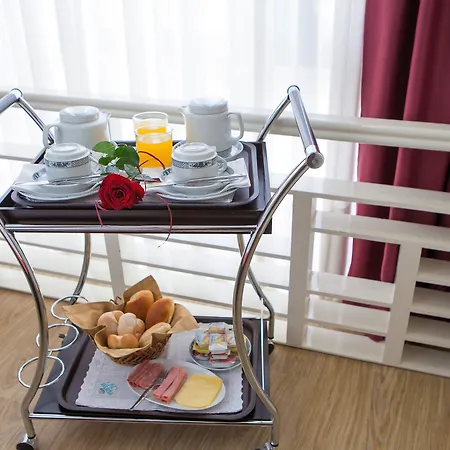 Hotel Avenida 2*